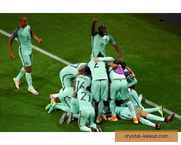 威尔士球迷热情高涨，展现球队支持力与团结精神